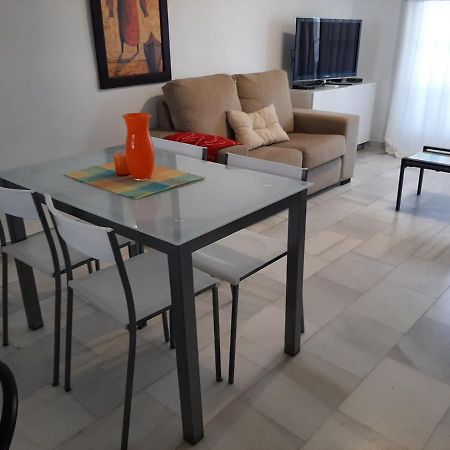 Puerto De La Duquesa Beach Apartment Castillo de Sabinillas 外观 照片