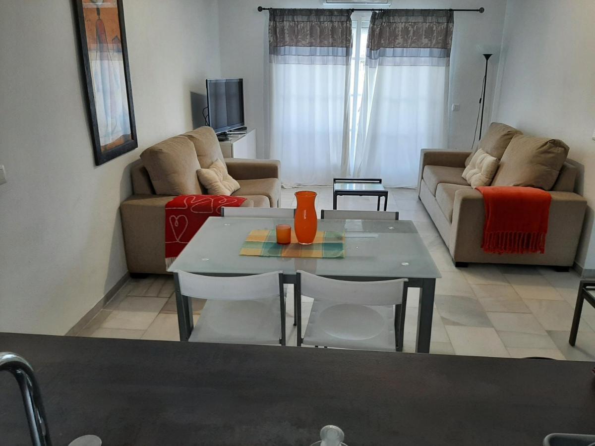Puerto De La Duquesa Beach Apartment Castillo de Sabinillas 外观 照片