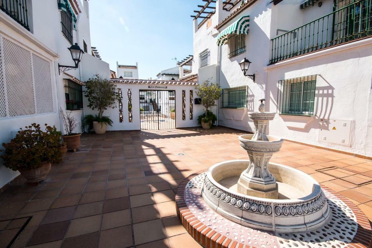 Puerto De La Duquesa Beach Apartment Castillo de Sabinillas 外观 照片