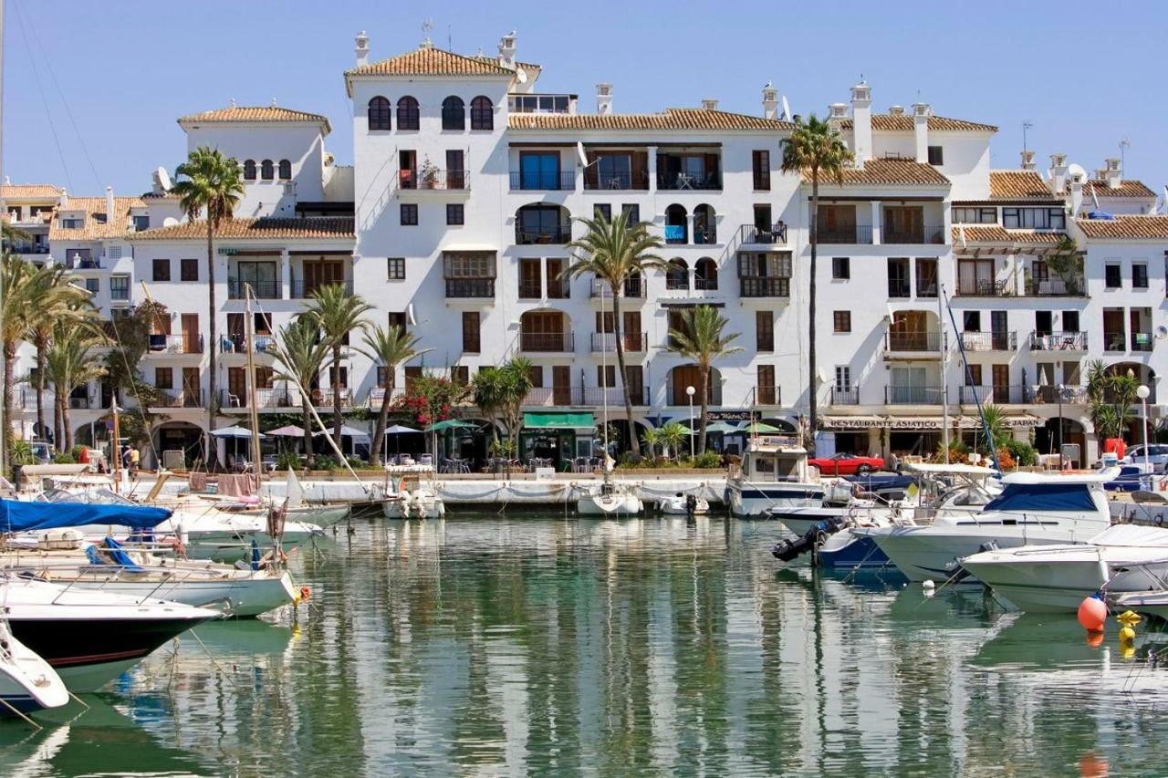 Puerto De La Duquesa Beach Apartment Castillo de Sabinillas 外观 照片
