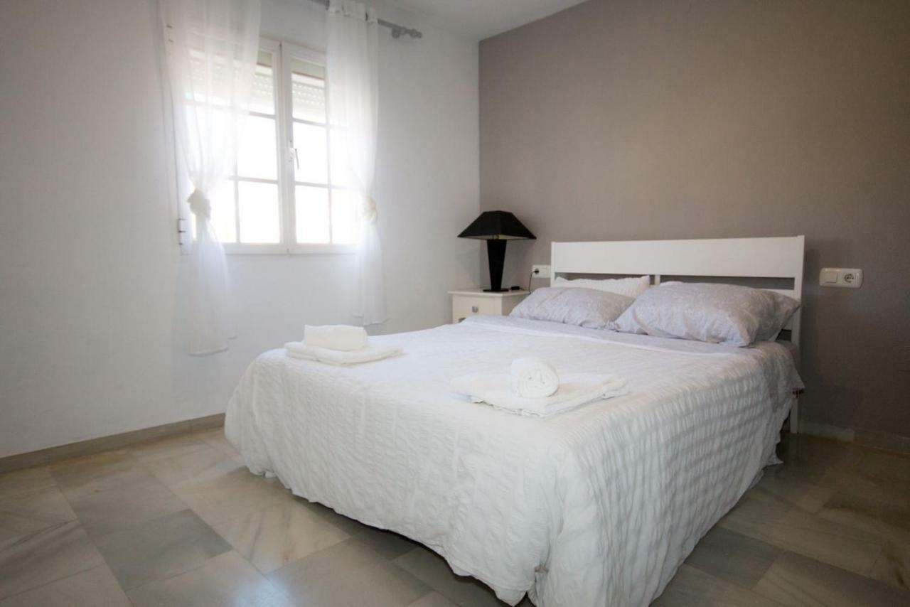 Puerto De La Duquesa Beach Apartment Castillo de Sabinillas 外观 照片