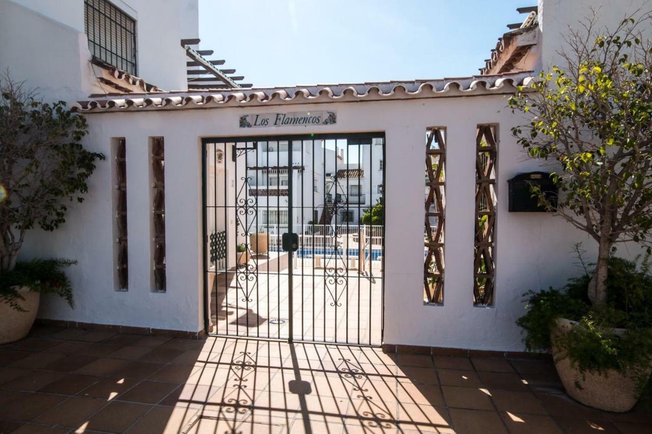 Puerto De La Duquesa Beach Apartment Castillo de Sabinillas 外观 照片